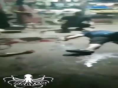 wtf, man with dismembered arm