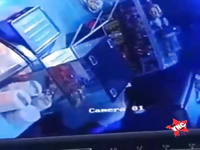 Store is attacked with shots, for not paying extortion