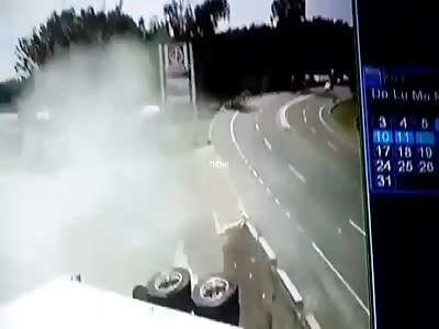 Trailer driver loses control