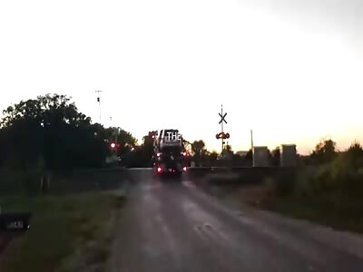 Wtf, truck driver waits for the train