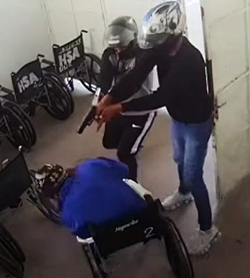 Gunmen Follows Target INTO Hospital