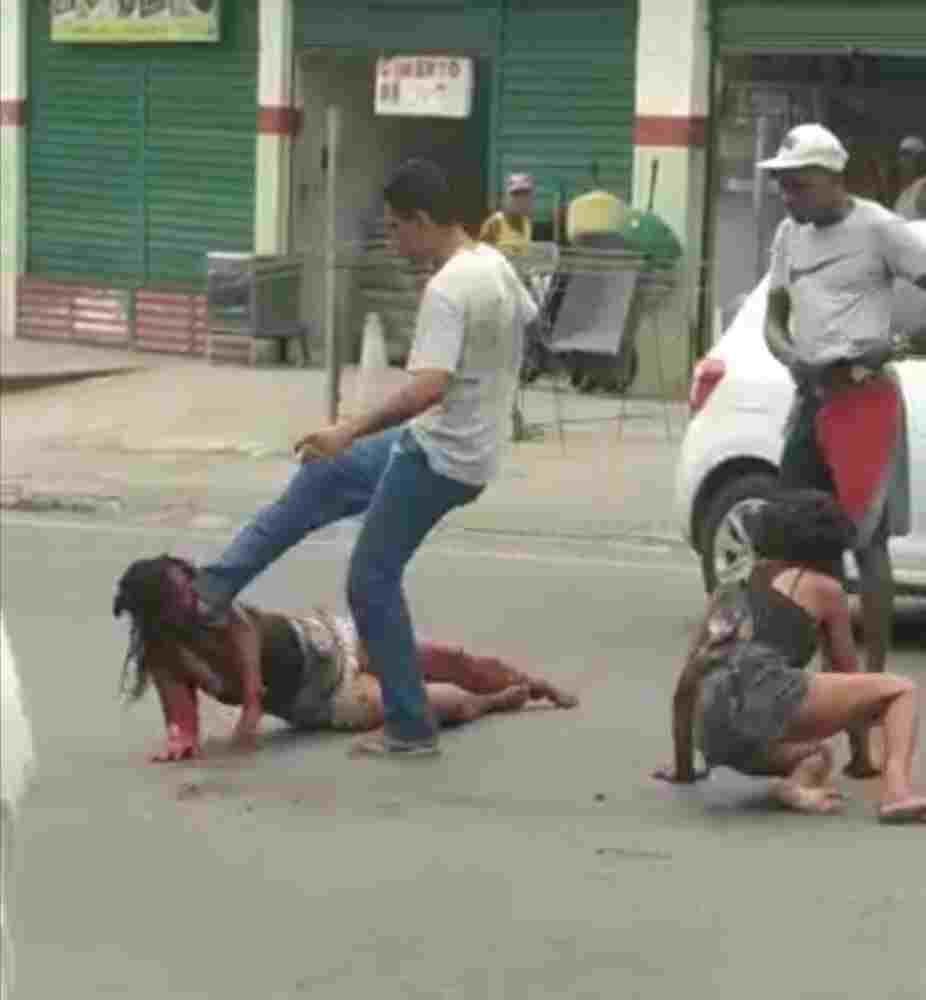 Son of a bitch gets into a women's fight