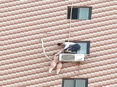 Naked Woman Falls to her Death after Failed Rescue Attempt