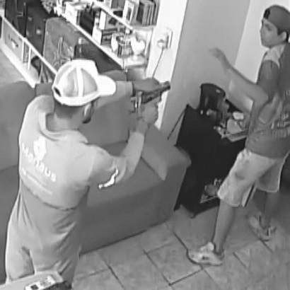 Hitman Disguised as a Garbage Collector Executes His Victim 