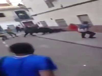 A bull stamped and cornea six times a man during a confinement in Spai