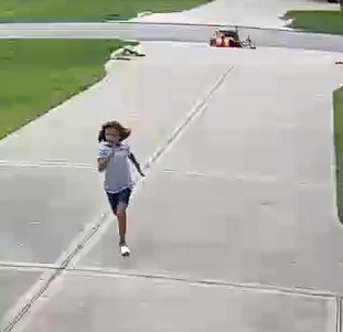 Neighbor saves 6-year-Old from Pitbull Attack in Conroe