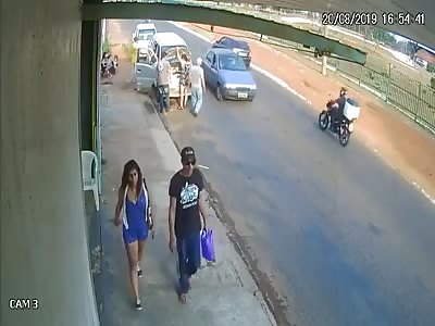  Accident Caught in CCTV Camera - Live CCTV Video(8)
