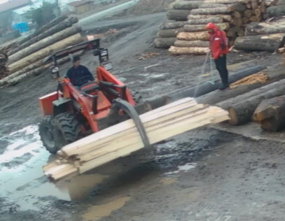 Work Accident Caught on CCTV