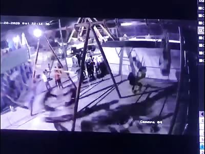 Amusement Park Accident, 18-Year-Old Guy Dies