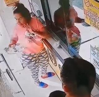 Hitman Kills 2 at Money Transfer Shop 