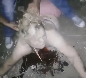 Woman Gets Cruelly Throat Slit By Rival Narcos 