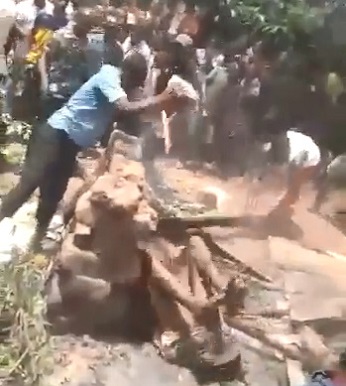 Man Who Tried to Mug and Killed His Father Lynched by Vicious Mob to Death
