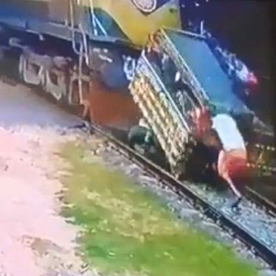 Three Dead as Train Hits Three-Wheeler Truck In Bangladesh