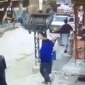 Final Destination: Transformer Fall and Crush Passerby