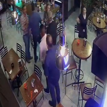 Sicarios Open Fire In The Bar Killing One