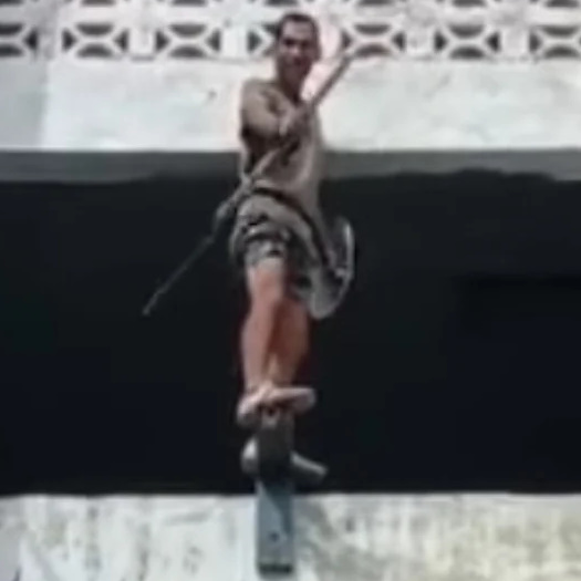 Schizophrenic Man Commits Suicide In Cuba After Murdering His Mother.