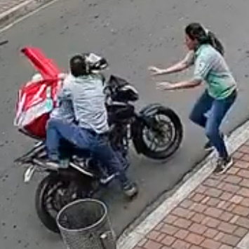 Robber Meets His Majesty Karma In Ecuador