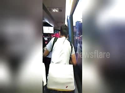 Bus passenger starts fighting with driver after being told to stop vap