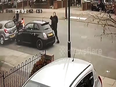 Guy Stabbed after being Jumped from Behind by Masked Offender