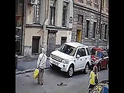 Two-Year-Old Girl Fell From the Third Floor on an SUV