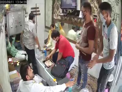 Robbery with COVID protocol !