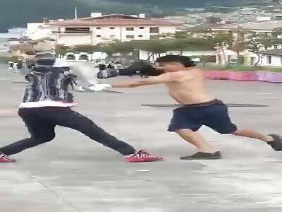 Knife fight at Quito Ecuador