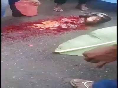 Idiot biker loses his head.