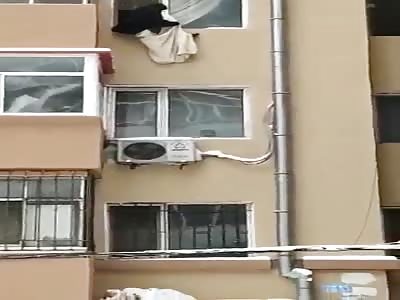 woman with coronavirus jumps from the building