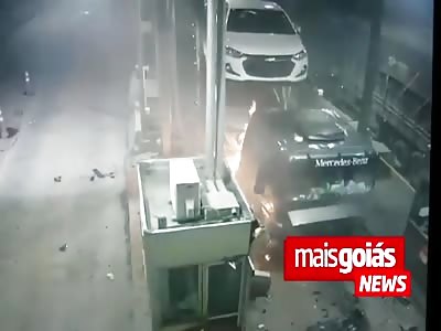 Incredible.. Truck Driver Survived Somehow.