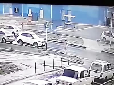 She Clearly Looked Left but Not Right