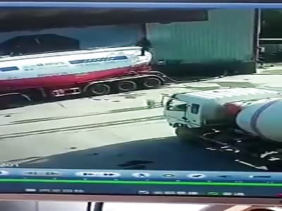 Propane Tank VAPORIZES Worker