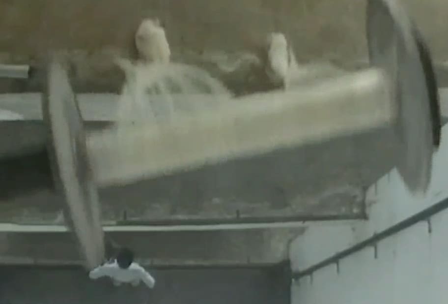 Textile Machine Roll Falls On Worker