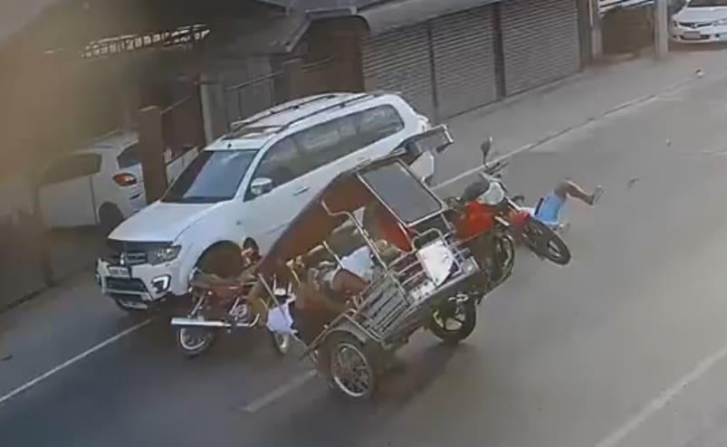 Driver Clearly is in a Hurry 