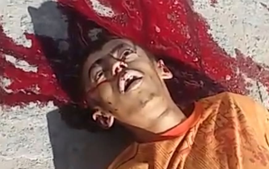 Guys Brains Painted Across the Cement