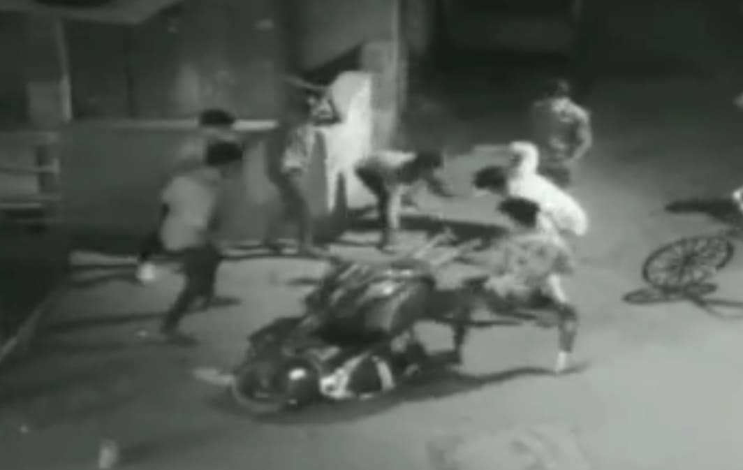 Guy Beaten to Death w/ Sticks