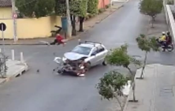 Brutal T-Bone at Intersection