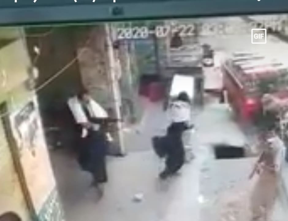 Walk Up Execution in Pakistan 