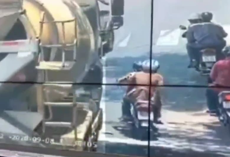 Womans Head Crushed Under Wheels of Cement Truck