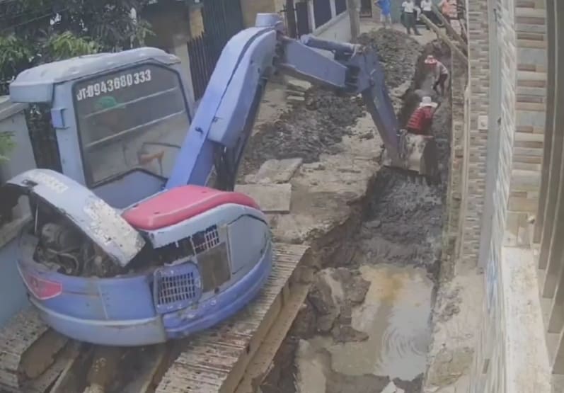 Excavator Operators First and Last Day on the Job