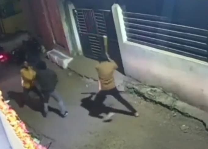 Man Beaten to Death with Bat