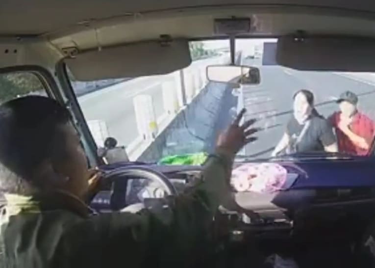 Man Punched and Stabbed During Road Rage Incident 