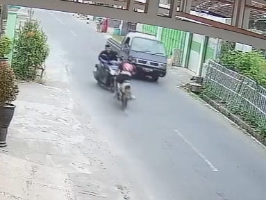 And That's How They Met