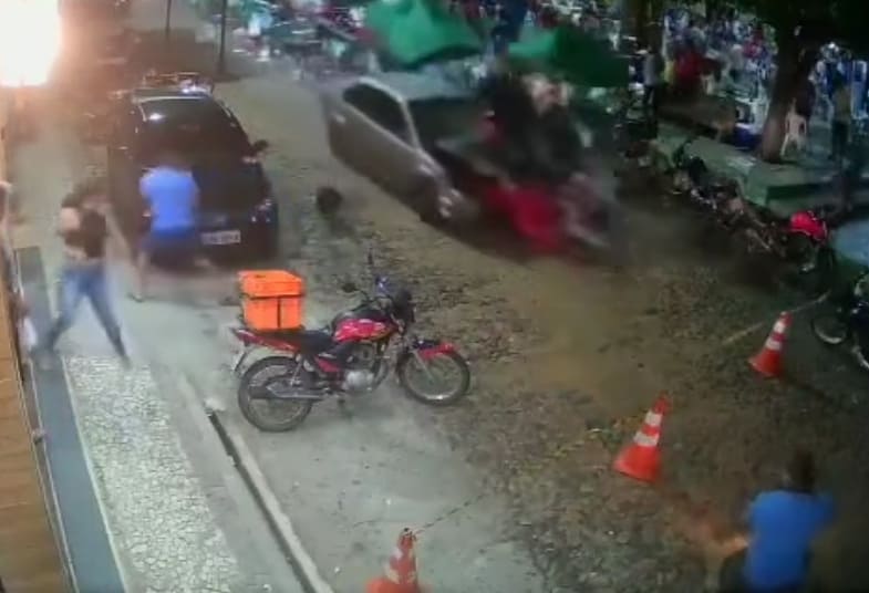 Drunk Driver Mows Down Street Vendors