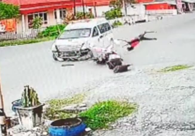 On The Bright Side He Was Hit By An Ambulance