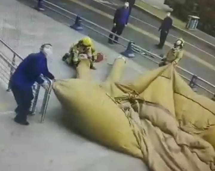 Rescue Fail Of Suicide Jumper