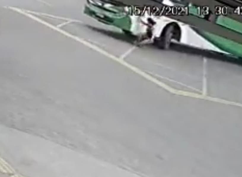 This Girl Is Having The Shittiest Of Shitty Days {CCTV}