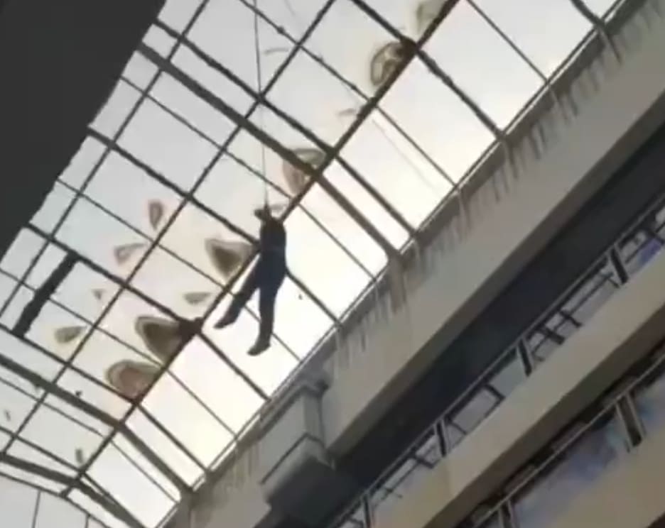 Rough Fall For Worker Inside Shopping Mall