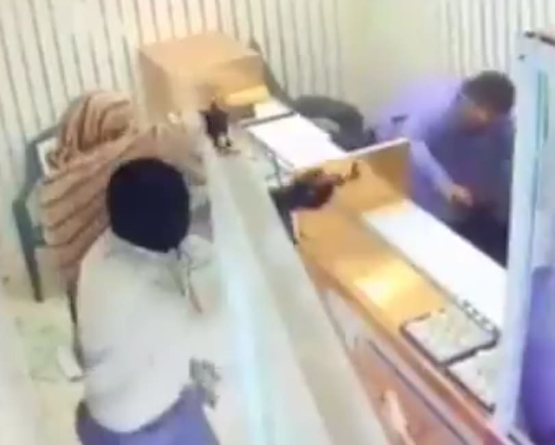 Jewelry Store Robbery Ends in Murder