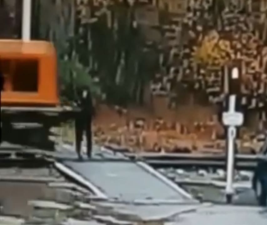 Example On How Not To Catch The Train