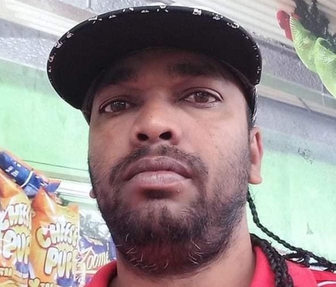 Fruit Vendor Gunned Down Outside Supermarket 